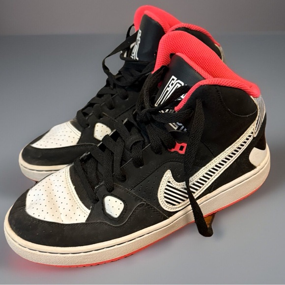 NIKE AIR JORDAN 1 Mid Casual Shoes GS Kids 6.5 Y Womens 8  Nike Force High Top Black, White and Hot Pink High Top, Youth 6.5Y